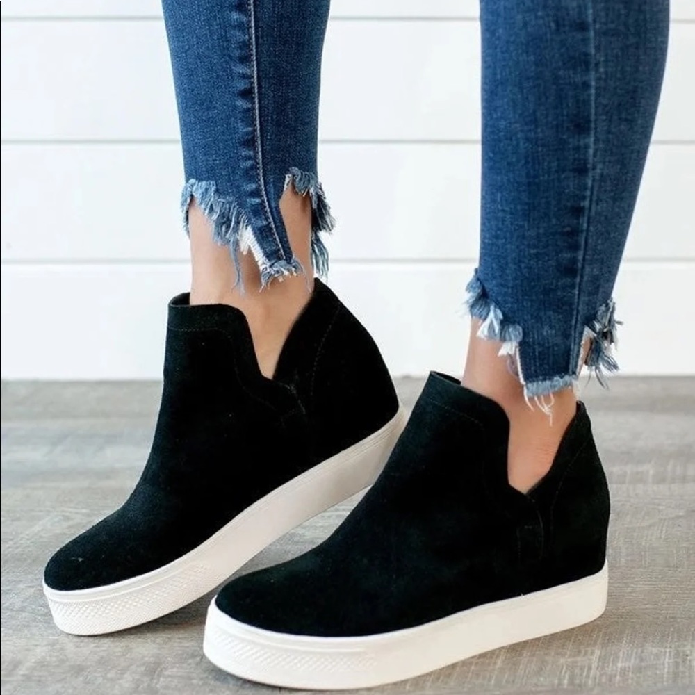 SteveMadden Wrangle Sneakers Size 9.5